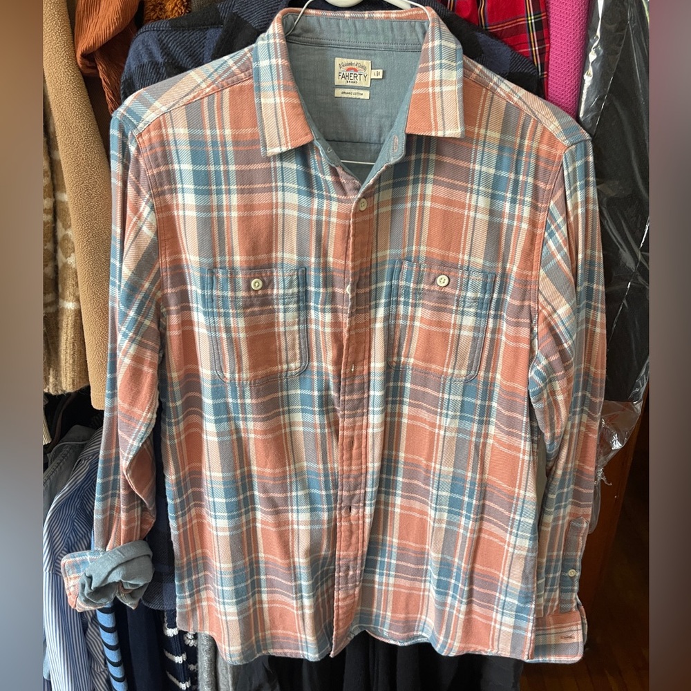 Faherty Linen and Chambray Button Down - image 1